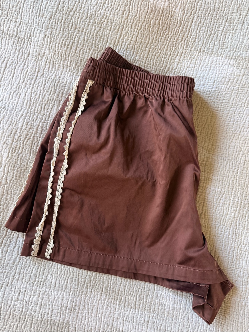 Zara Women’s Brown Elastic-Waist Shorts with Side Trim - Picture 4 of 6
